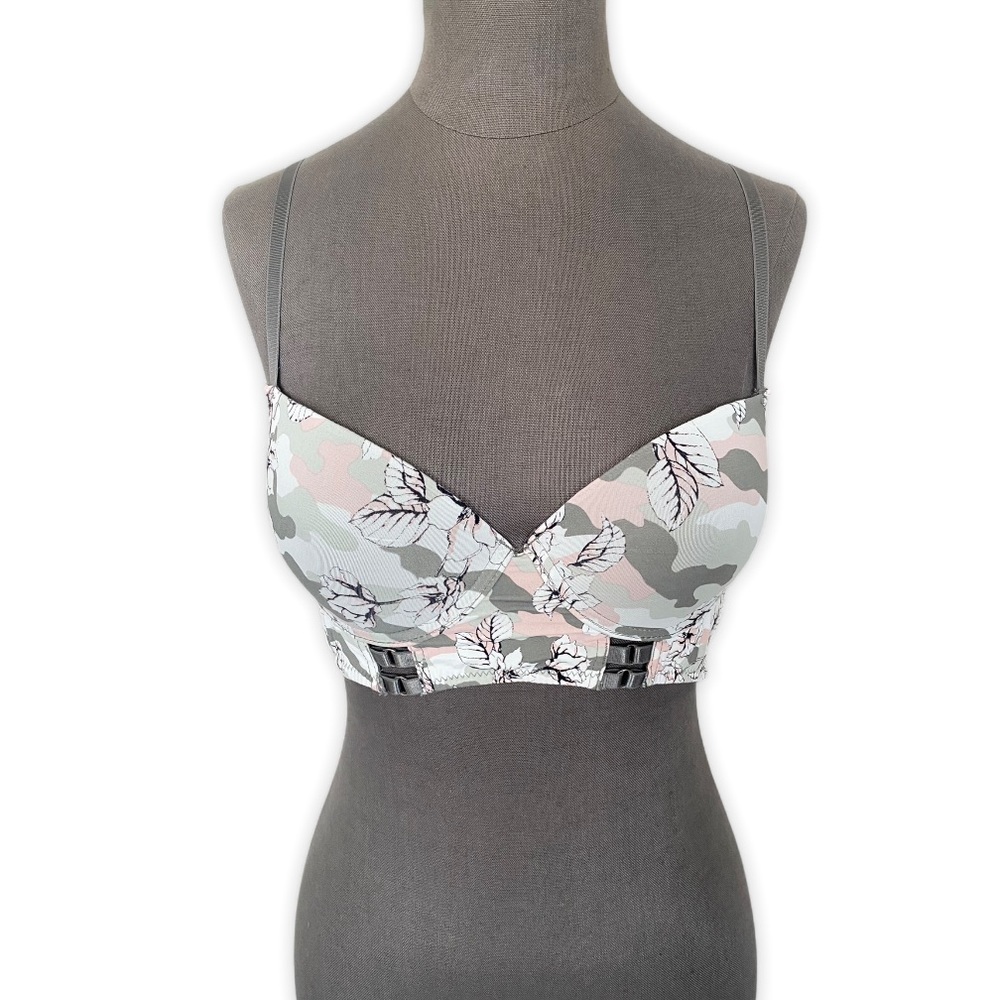 XOXO T Shirt Bra Camo Floral 34C
